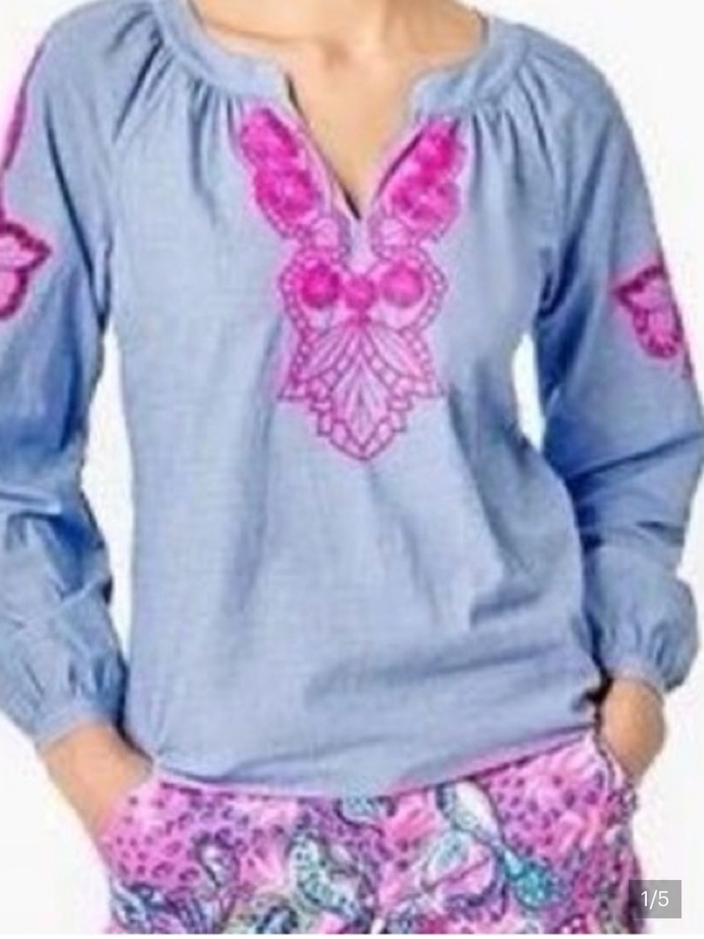 NWOT Lilly Pulitzer Amabella style featuring vibrant embroidery Size
Med